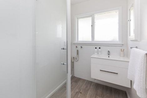 Photo of property in 2/15 Winton Street, St Albans, Christchurch, 8014