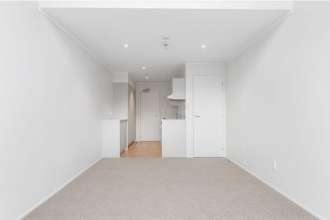 Photo of property in 7b/30 Westward Ho, Glen Eden, Auckland, 0602