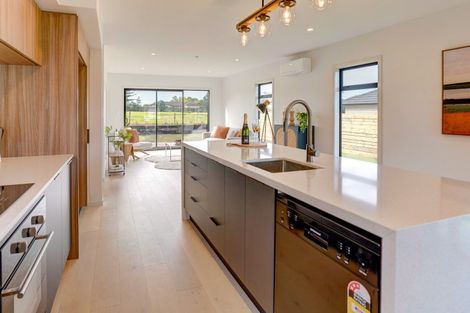 Photo of property in 9 Te Uru Lane, Takapuna, Auckland, 0622
