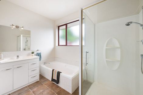 Photo of property in 20 Glentui Place, Waikawa, Picton, 7220