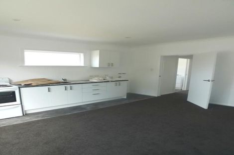 Photo of property in 1/190 The Parade, Island Bay, Wellington, 6023