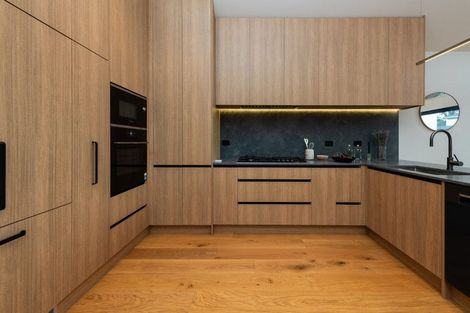 Photo of property in 15b Kiri Place, Mairangi Bay, Auckland, 0630