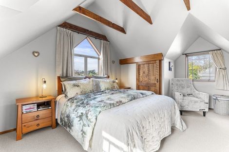 Photo of property in 5 Bosworth Street, Egmont Village, 4372