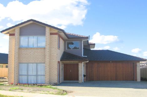 Photo of property in 3 Elkstone Place, Henderson, Auckland, 0612