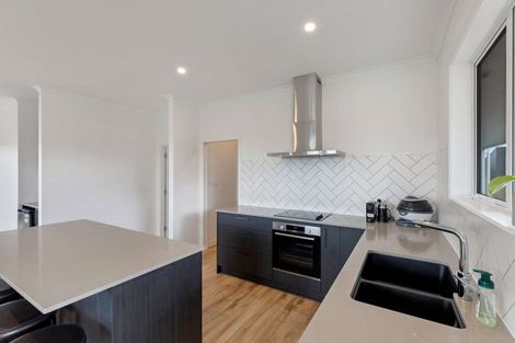 Photo of property in 5 Whangapouri Road, Karaka, Drury, 2578