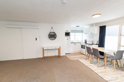 Photo of property in 30 Collins Avenue, Tawa, Wellington, 5028