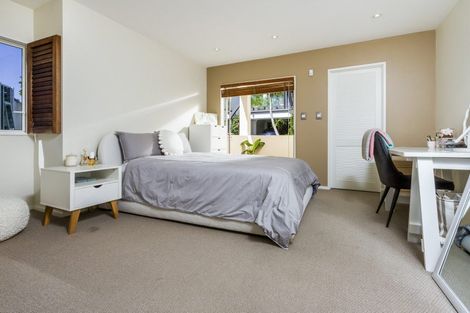 Photo of property in 1/9 The Esplanade, Castor Bay, Auckland, 0620