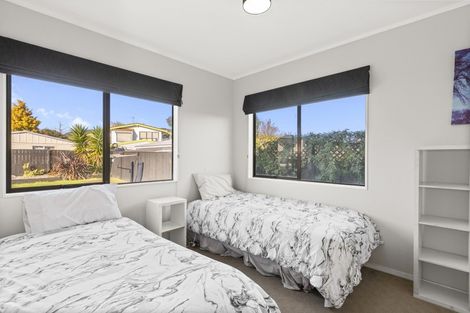 Photo of property in 27 Owhatiura Drive, Lynmore, Rotorua, 3010