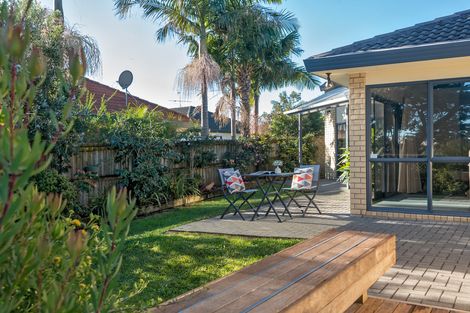 Photo of property in 17 Glencullen Place, Dannemora, Auckland, 2016