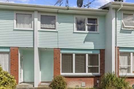 Photo of property in Shakespeare Flats, 8/48 Merton Street, Trentham, Upper Hutt, 5018