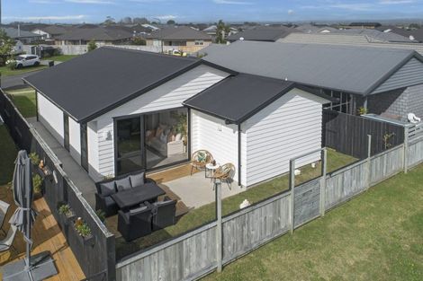 Photo of property in 42 Cupples Street, Papamoa Beach, Papamoa, 3118