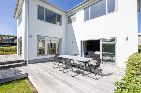 Photo of property in 18 Clutha Place, Wanaka, 9305