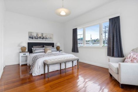 Photo of property in 61 Lyons Avenue, Murrays Bay, Auckland, 0630