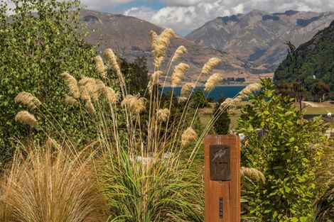Photo of property in 17 Peregrine Falcon Road, Mount Creighton, Queenstown, 9371