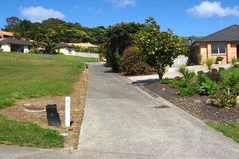 Photo of property in 10 Javelin Close, Gulf Harbour, Whangaparaoa, 0930