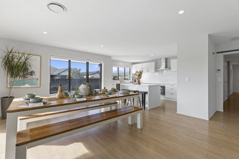 Photo of property in 2 Pimelea Street, Papamoa Beach, Papamoa, 3118