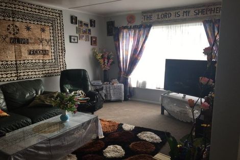 Photo of property in 116 Matipo Road, Te Atatu Peninsula, Auckland, 0610