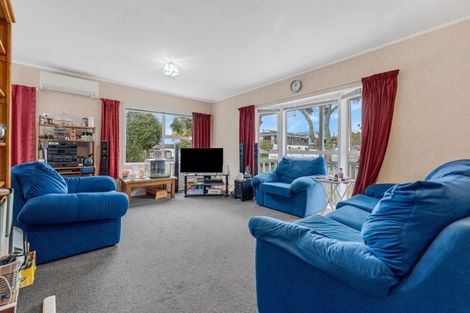 Photo of property in 41 Paterson Avenue West, Pukekohe, 2120