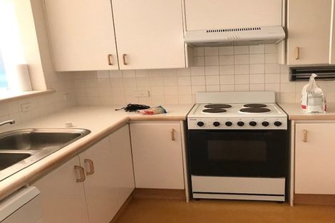 Photo of property in 95 Ocean View Road, Hillcrest, Auckland, 0627