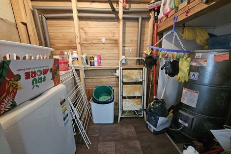 Photo of property in 1 Ngaio Street, Kaka Point, 9271