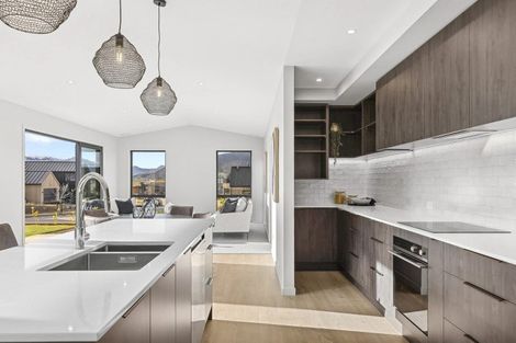 Photo of property in 14a Marjon Drive, Wanaka, 9305