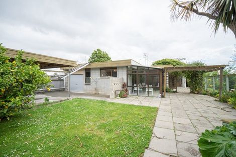Photo of property in 19 Fitzroy Street, Terrace End, Palmerston North, 4410