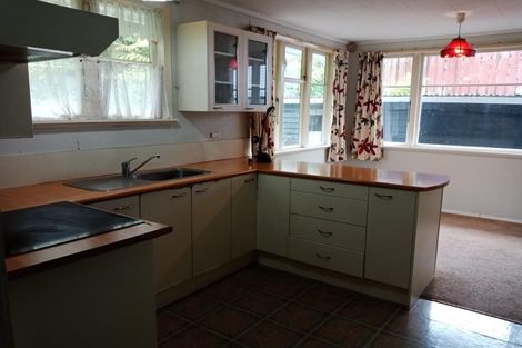 Photo of property in 39 Logie Street, Stokes Valley, Lower Hutt, 5019