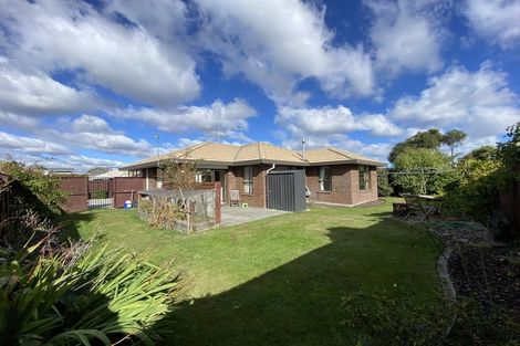 Photo of property in 51 Ben Nevis Drive, Broomfield, Christchurch, 8042