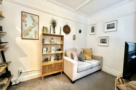 Photo of property in 246u1 Oriental Parade, Oriental Bay, Wellington, 6011
