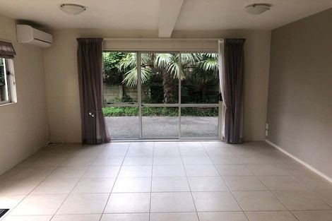 Photo of property in 4a/3 Corrella Road, Belmont, Auckland, 0622