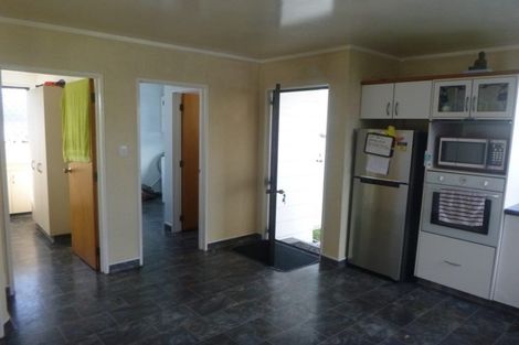 Photo of property in 40 Cobden Street, Westport, 7825