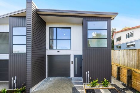 Photo of property in 13e King Richard Place, Browns Bay, Auckland, 0630
