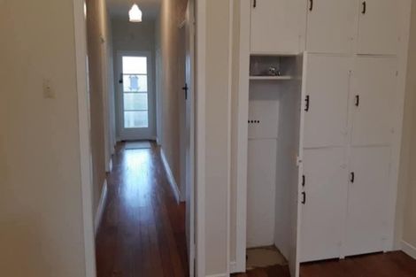 Photo of property in 26 Paynters Avenue, Strandon, New Plymouth, 4312