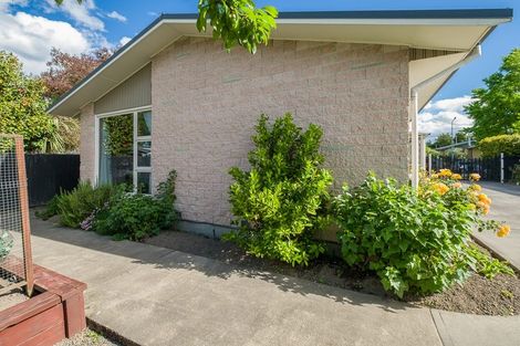 Photo of property in 72 Woodbury Street, Russley, Christchurch, 8042