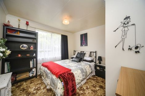Photo of property in 5 Hillcrest Drive, Kelvin Grove, Palmerston North, 4414