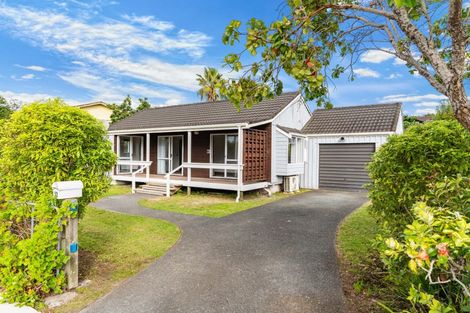Photo of property in 12 Cove Road, Waipu, 0510