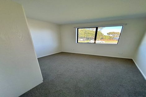 Photo of property in 45 Cleat Street, Whitby, Porirua, 5024