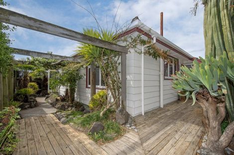 Photo of property in 2/62 Marlow Road, Aranui, Christchurch, 8061