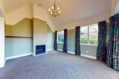 Photo of property in 24 Saunders Close, Whitby, Porirua, 5024