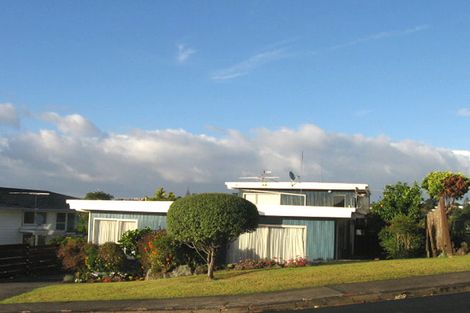 Photo of property in 2/45 Monarch Avenue, Hillcrest, Auckland, 0627