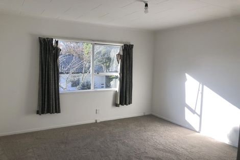 Photo of property in 26 Santiago Crescent, Unsworth Heights, Auckland, 0632