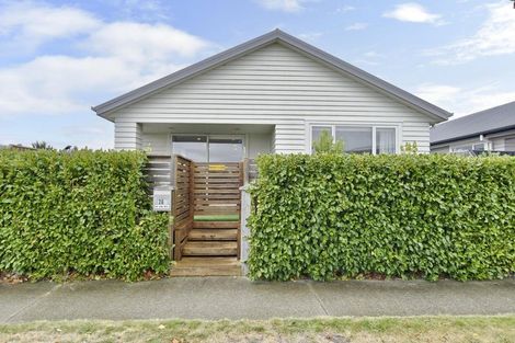 Photo of property in 26 Solander Road, Pegasus, 7612