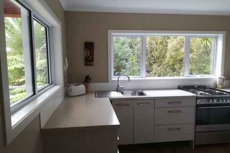 Photo of property in 22 Hammond Avenue, Hatfields Beach, Orewa, 0931