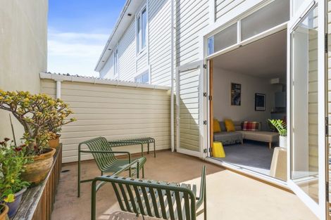 Photo of property in 31u3 Majoribanks Street, Mount Victoria, Wellington, 6011