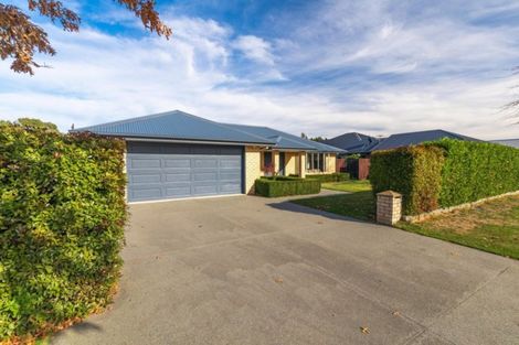Photo of property in 11 Cairnbrae Drive, Prebbleton, 7604