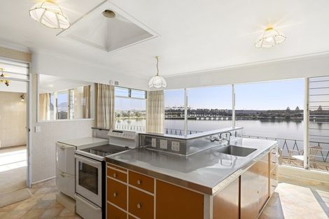 Photo of property in 100 Maxwells Road, Otumoetai, Tauranga, 3110
