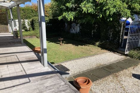 Photo of property in 1/46 Old Lake Road, Narrow Neck, Auckland, 0624