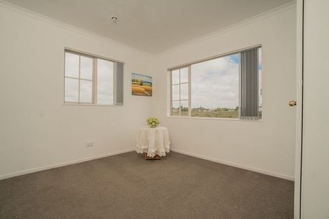 Photo of property in 12 Parkstone Place, Favona, Auckland, 2024