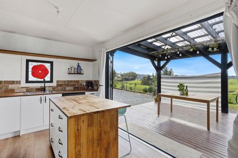 Photo of property in 1700 Ruapekapeka Road, Kawakawa, 0182