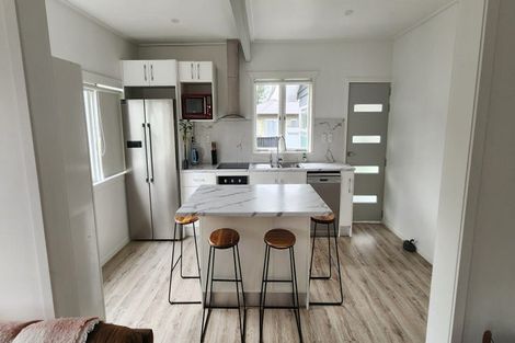 Photo of property in 18 Walsh Street, Forest Lake, Hamilton, 3200